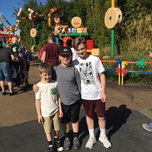 Meet your Posher, Bobobby